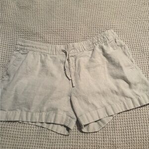 Old Navy Women's Light Tan Cargo Shorts